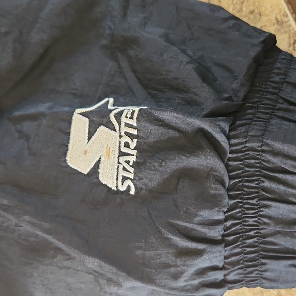 Vintage Starter Men's Colorblock Red/Black/White Windbreaker Size Med. USED - Picture 4 of 7